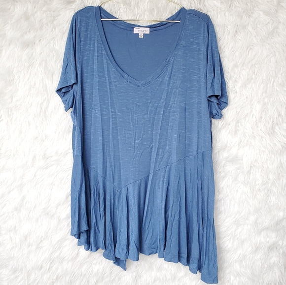 Symmetry Tops - Symmetry Woman Ruffle Hem Tee 2X